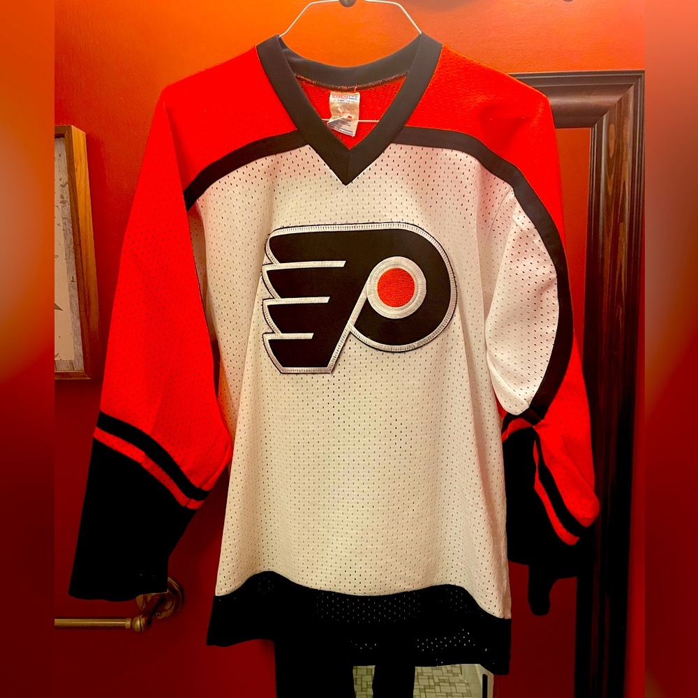 Vintage Gordie Howe Flyers Jersey, Men’s medium